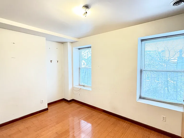 125 Stratford Ave #2 — Photo 8