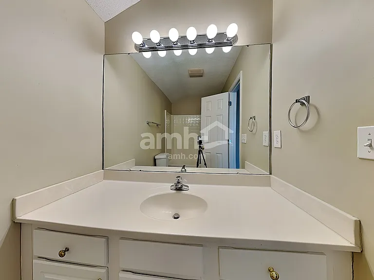 301 Kingfisher Dr — Photo 18
