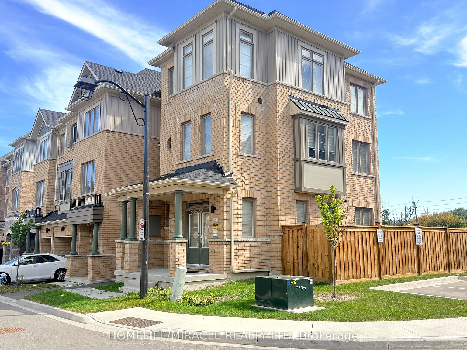4 bed, $3,200 — Photo 3