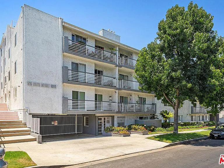 Welcome to Beverly Palms!