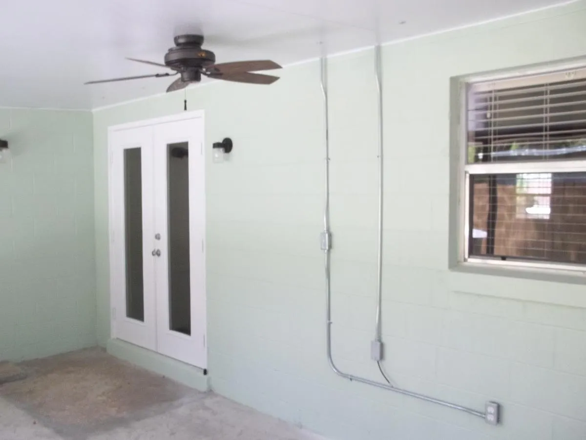 2 bed, 2000 sqft, $2,240 — Photo 3