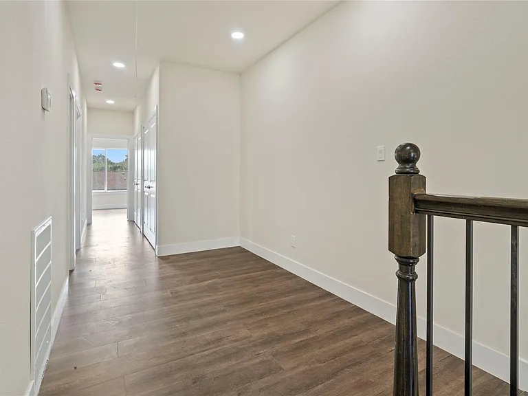 8027 Virgil St — Photo 23
