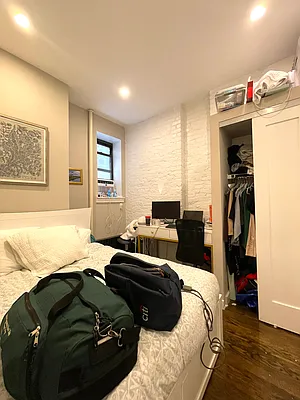 Rented by Douglas Elliman | media 23