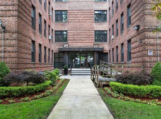 2251 Knapp St APT 5A, Brooklyn, NY 11229