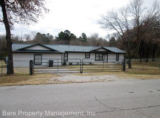 4927 Oakbrook Dr, Norman, OK 73026