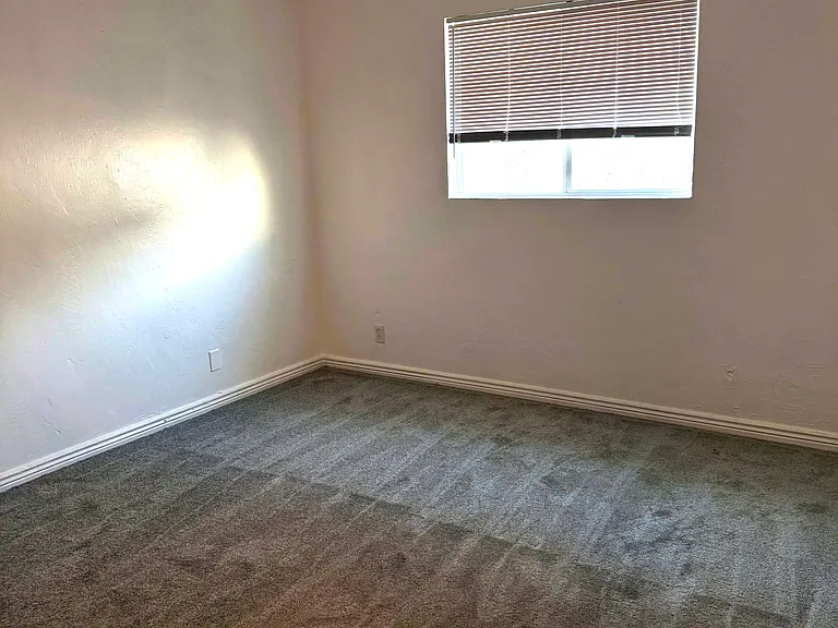 1350 E Orange St — Photo 6