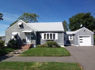 59 Moffett Rd, Lynn, MA 01905