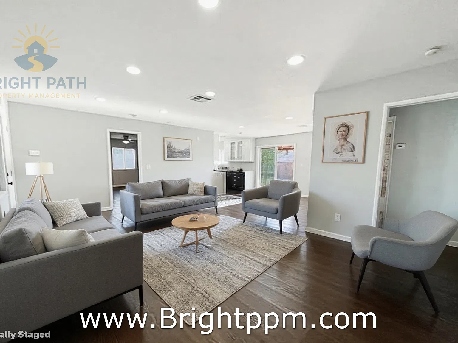 3 bed, 1352 sqft, $2,600 — Photo 3