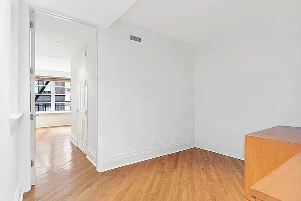 Rented by Corcoran | media 15