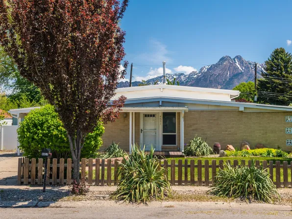 4651 S Greenvalley Dr, Salt Lake City, UT 84107