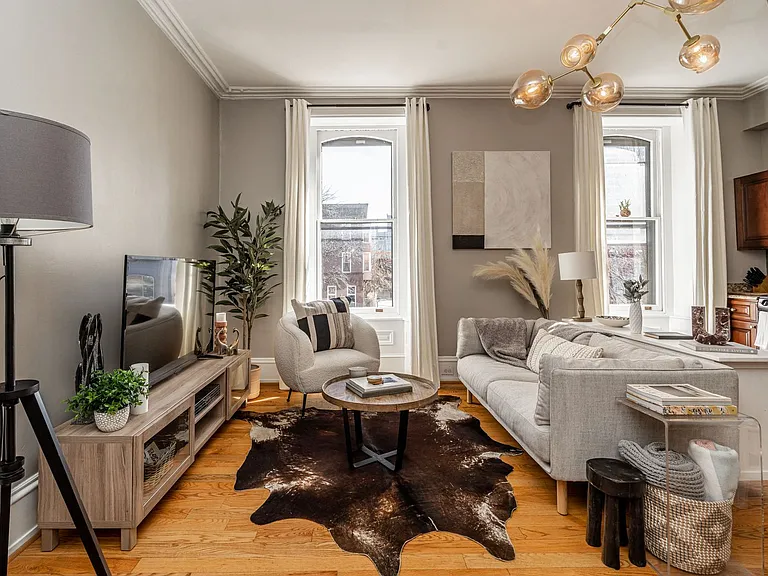 Short Term Rentals — Photo 9