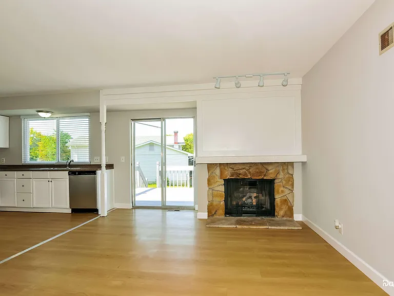 5 Elmdale Ct — Photo 5