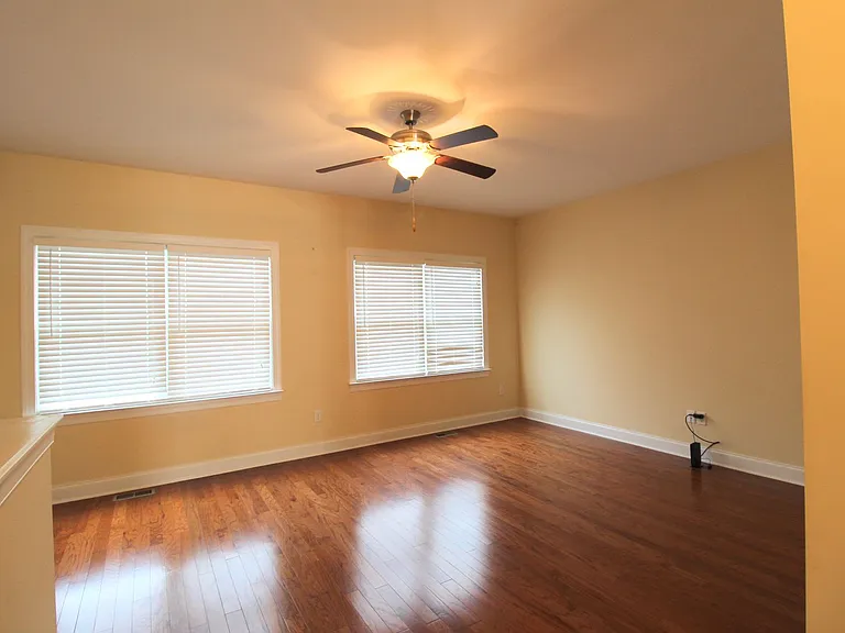 374 Tanzanite Dr — Photo 8