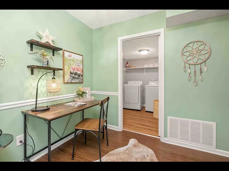 4534 Montgomery Way — Photo 21