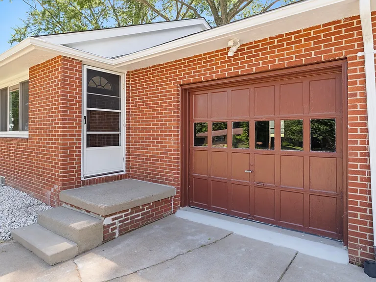 Valley View Dr — Photo 27