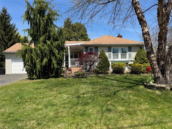 3203 Poplar Place, Wantagh, NY 11793