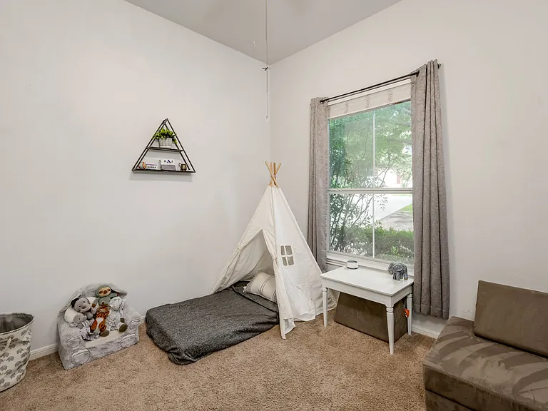 3625 Hawk Ridge St — Photo 28
