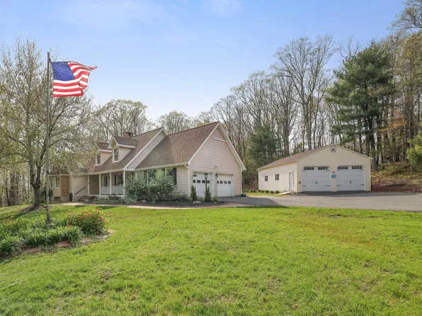 153 Erica Dr, Saylorsburg, PA 18353