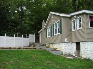 3 Brook Trl, Greenwood Lake, NY 10925