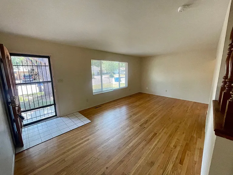 1201 Ponderosa Dr — Photo 3