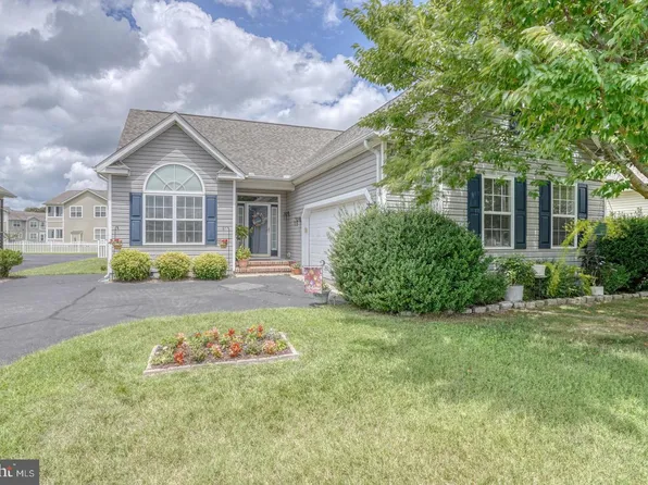 14 Clearview Dr, Milford, DE 19963