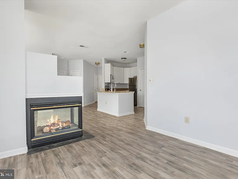 4200 Mozart Brigade Ln #N — Photo 11