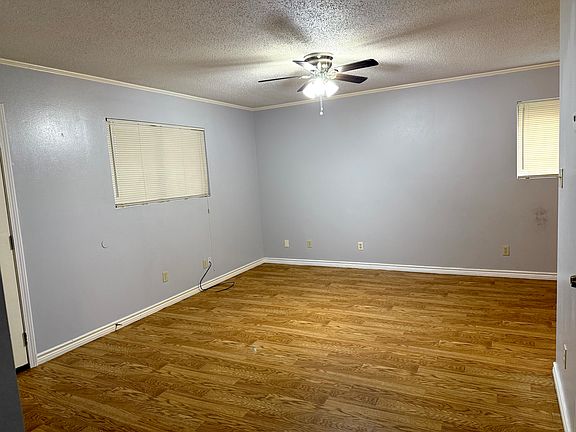 3rd image of 246 Turner Ln #246