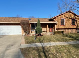 108 E McHenry St, Urbana, IL