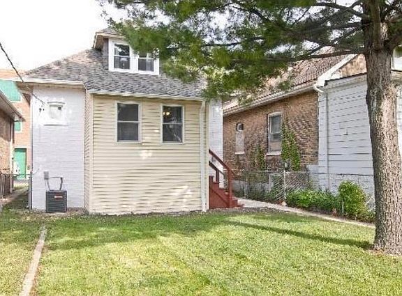2nd image of 3010 N Knox Ave