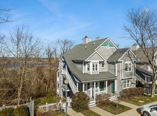 1810 Highland Ave APT 5A, Fall River, MA 02720