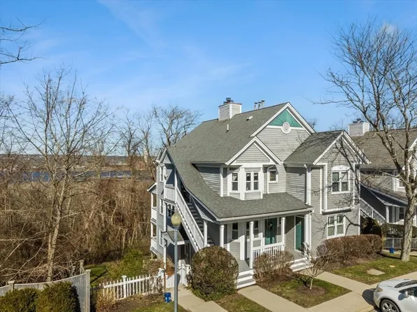 1810 Highland Ave APT 5A, Fall River, MA 02720