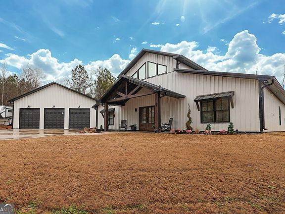 3rd image of 294 Old South River Rd