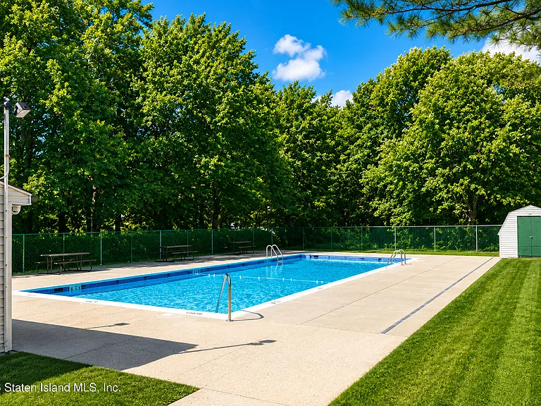 10 Pratt Ct — Photo 28