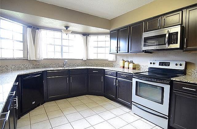 1st image of 229 Woodridge Blvd