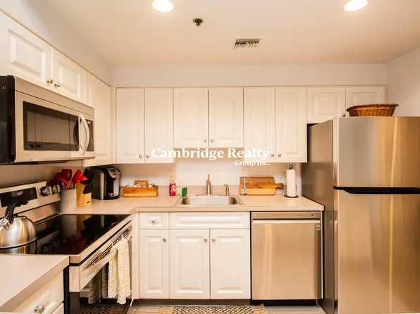 1387 Washington St #203T, Boston, MA 02118