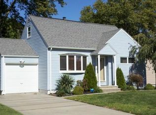 36 Surrey Ln, Clifton, NJ 07012