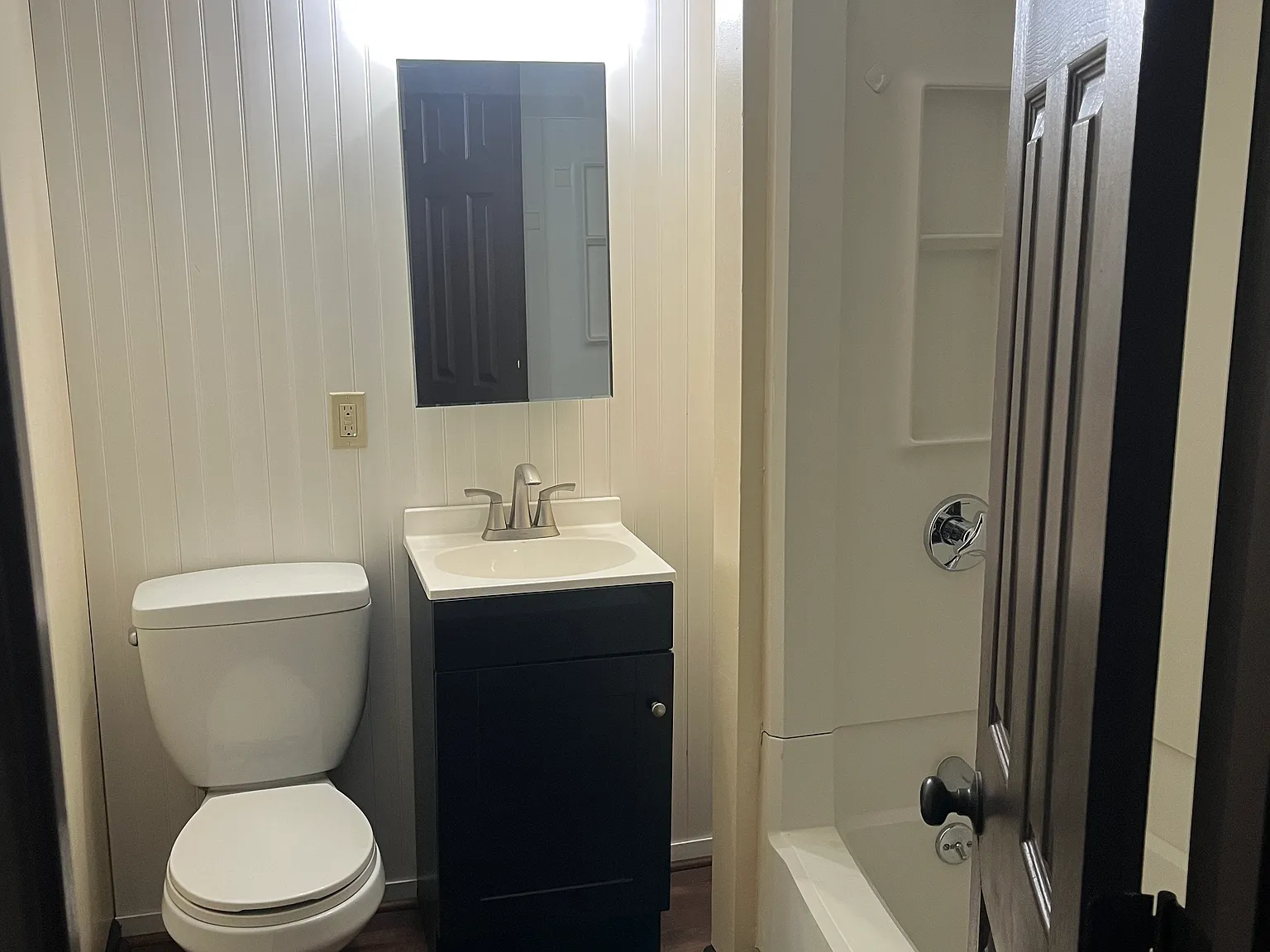 3 bed, 960 sqft, $2,000 — Photo 1