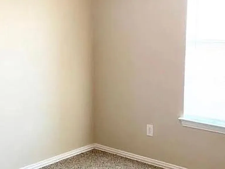 1713 Hope Town Dr — Photo 3