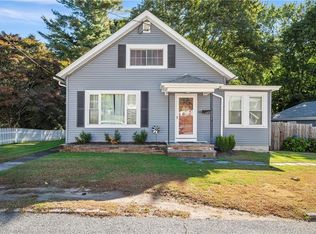 16 Greenville Rd, North Smithfield, RI 02896