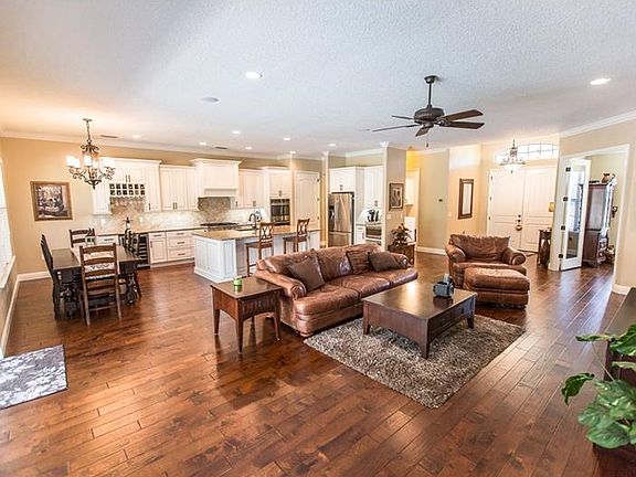 3rd image of 7 Osprey Pointe Blvd