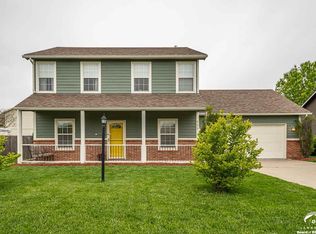 621 N Nottingham Rd, Lawrence, KS 66049