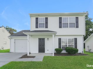 930 Rucker Cliff Dr, Charlotte, NC 28214