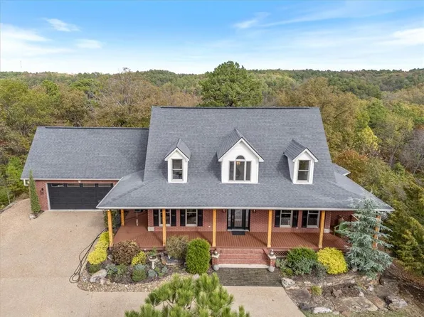 38 Huckleberry Ln, Eureka Springs, AR 72632