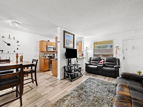 2nd image of 1100 NE 1st Ct APT 211