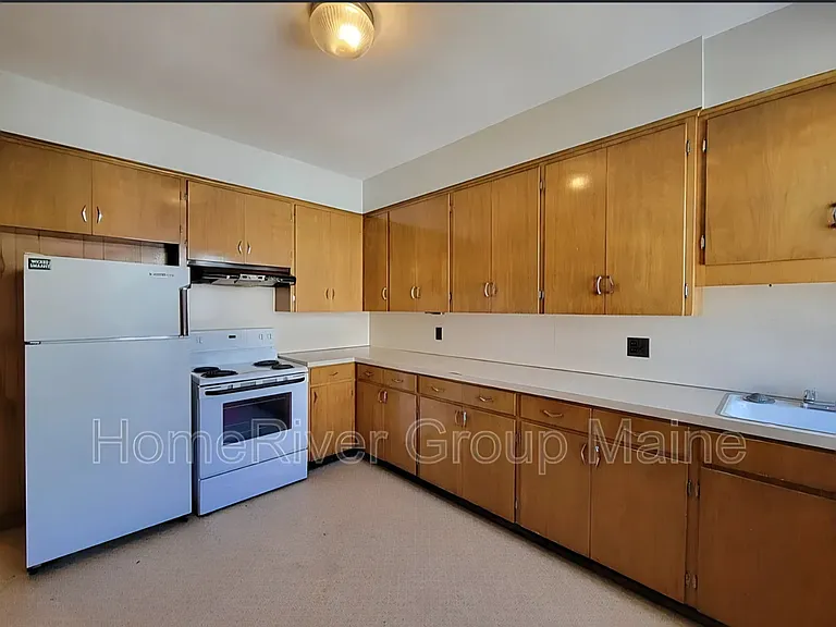171 College St #5 — Photo 28