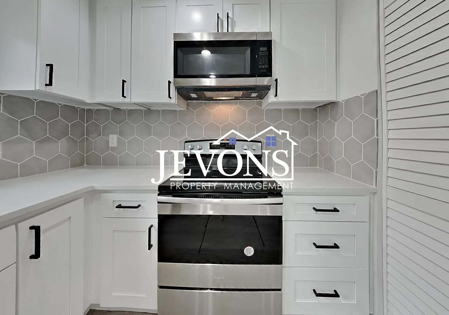 6114 N 49th St Tacoma, WA 98407 — Photo 3