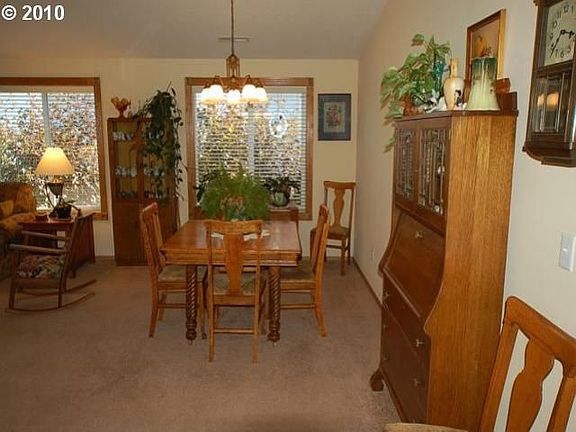 4th image of 3121 SE Quail Ln
