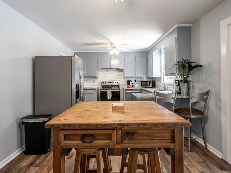7049 Midland Dr — Photo 3