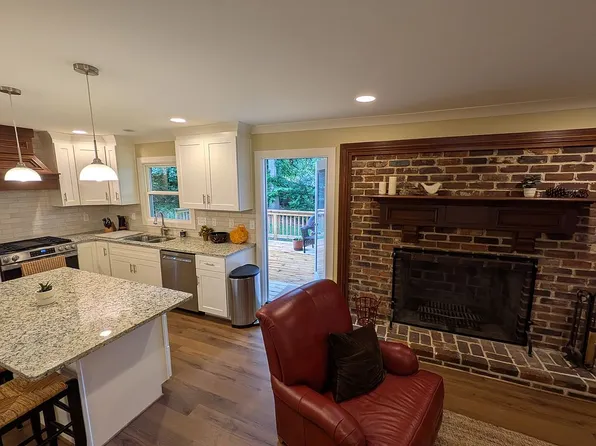 1819 Timothy Dr, Atlanta, GA 30329