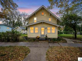 103 N Henry St, Elmore, MN 56027